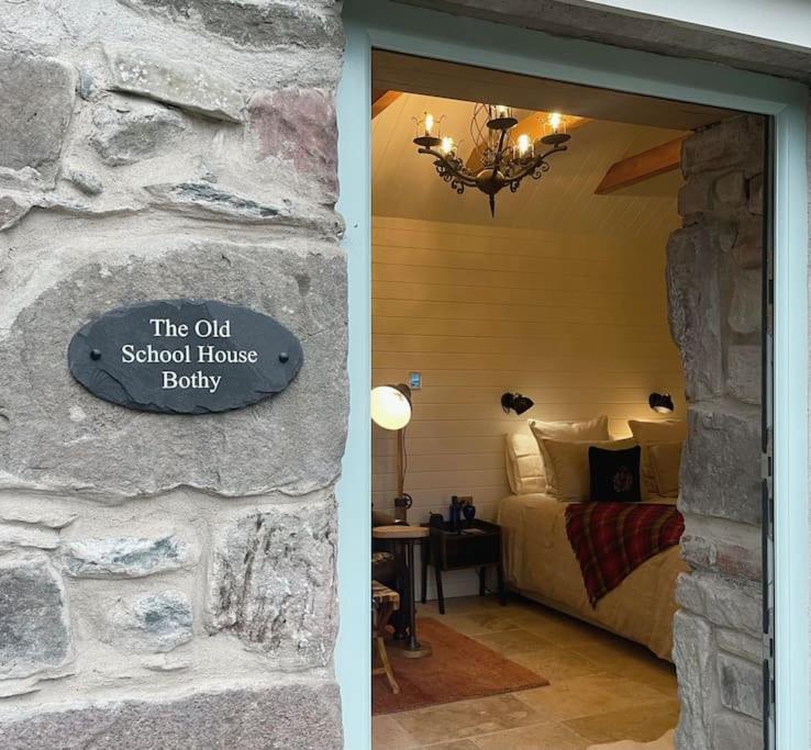 Vila Charming Stone Bothy At Loch Lomond Luss Exteriér fotografie