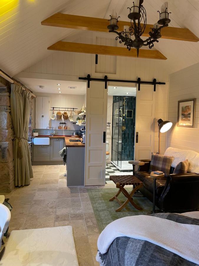 Vila Charming Stone Bothy At Loch Lomond Luss Exteriér fotografie