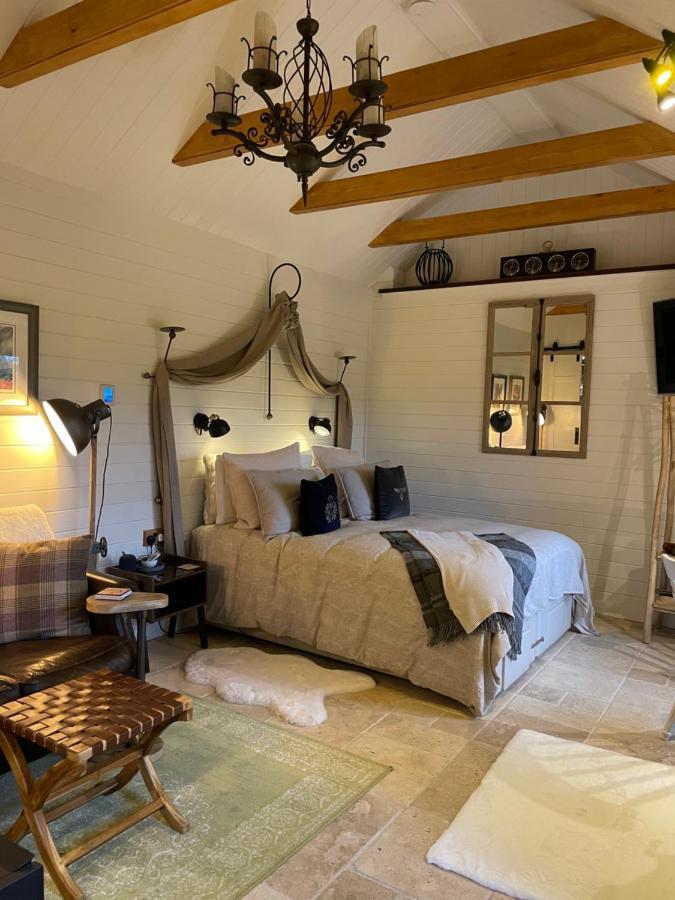 Vila Charming Stone Bothy At Loch Lomond Luss Exteriér fotografie